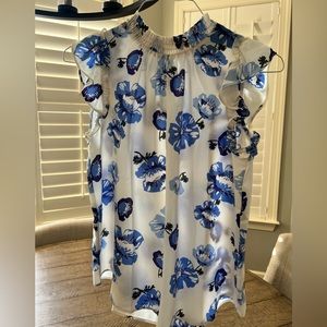 Cute LOFT top white with blue flowers